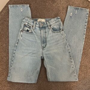 Abercrombie ‘90s straight ultra high rise jeans